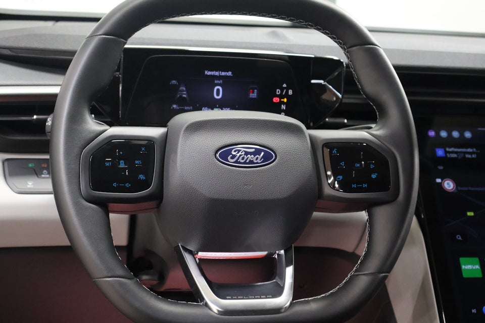 Ford Explorer 82 Select Extended Range 5d