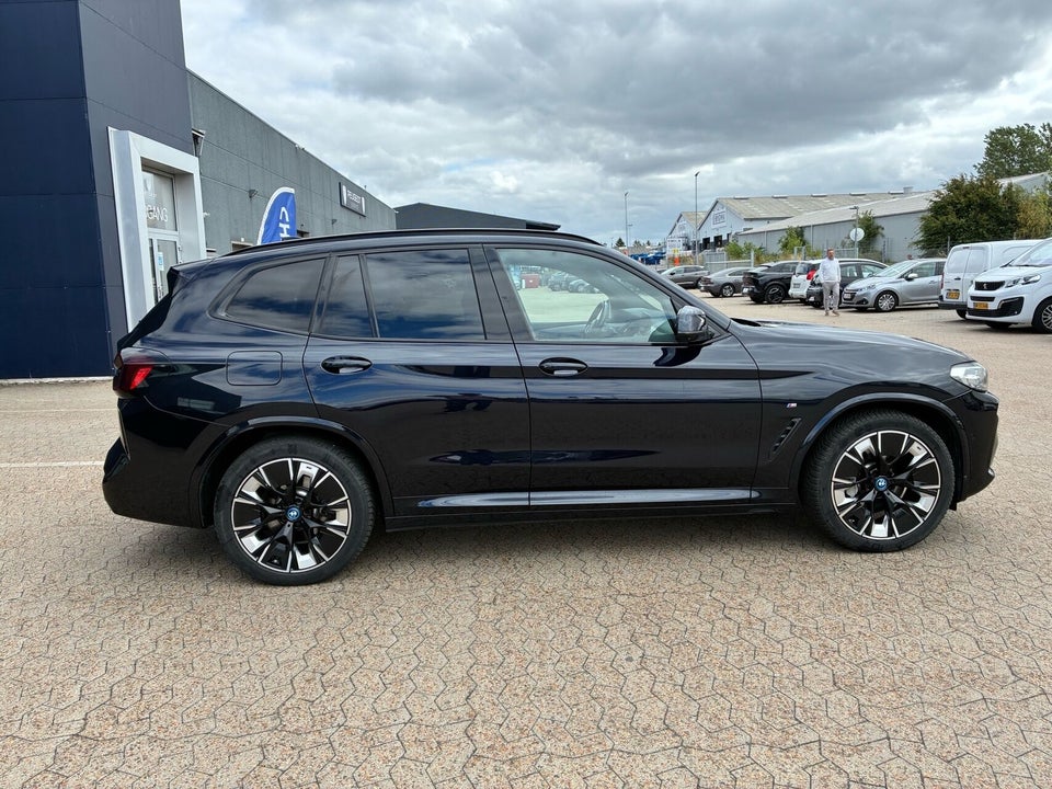 BMW iX3 Charged Plus M-Sport 5d
