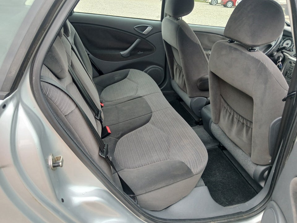 Citroën C5 1,8i 16V Prestige S 5d