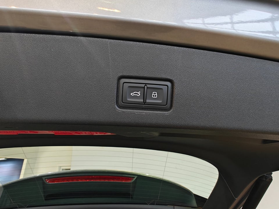 Audi Q4 e-tron 40 Advanced 5d