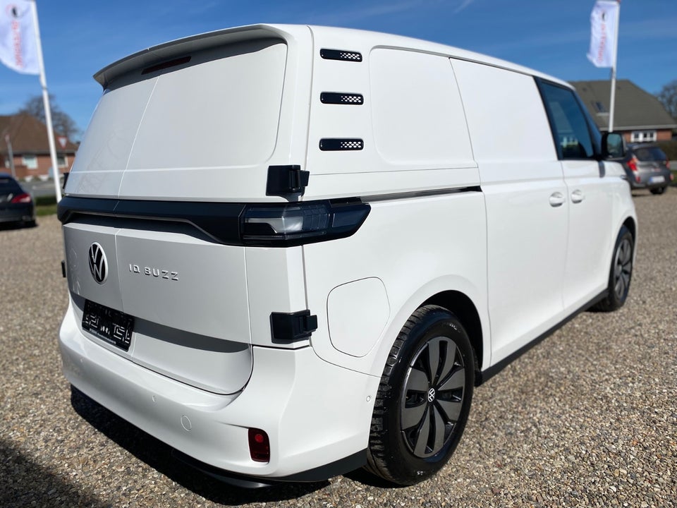 VW ID.Buzz 77 Style Van 5d