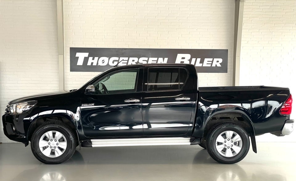 Toyota HiLux 2,4 D-4D 150 T3 Db.Kab aut. 4x4 4d