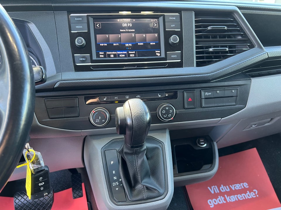 VW Transporter 2,0 TDi 150 Kassevogn DSG kort