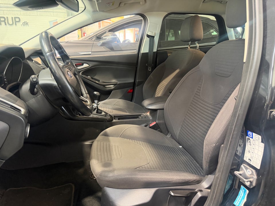 Ford Focus 1,0 SCTi 125 Business stc. 5d