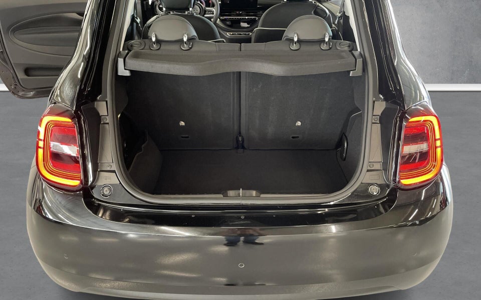 Fiat 500e 42 Icon 3d