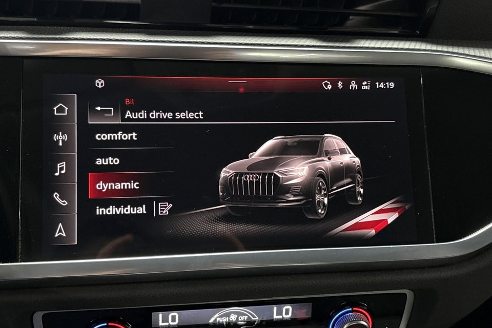 Audi Q3 45 TFSi e Attitude plus S-tr. 5d