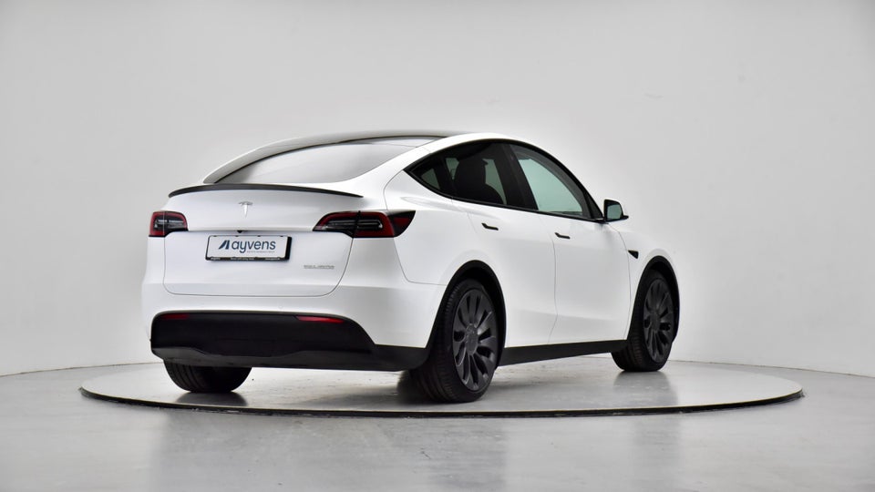 Tesla Model Y Performance AWD 5d