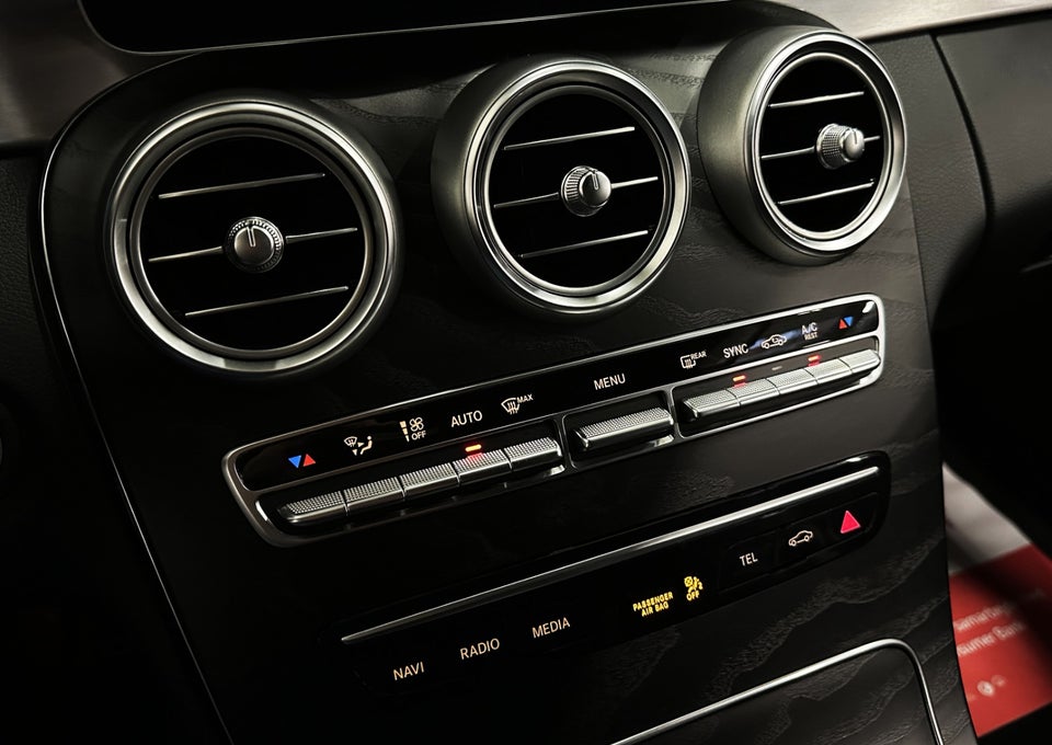 Mercedes C220 d 2,0 AMG Line Night Edition stc. aut. 5d