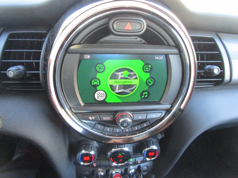 MINI Cooper 1,5 Essential aut. 5d