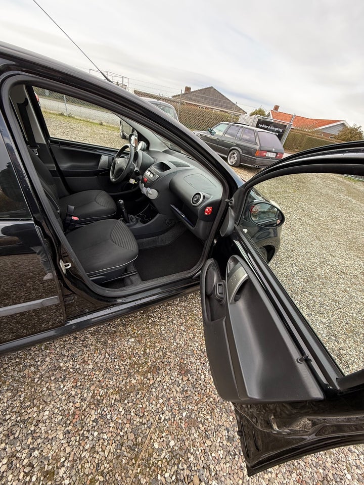 Peugeot 107 1,0 Active 5d