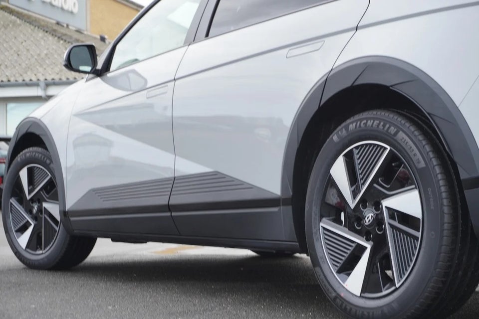 Hyundai Ioniq 5 63 Essential 5d