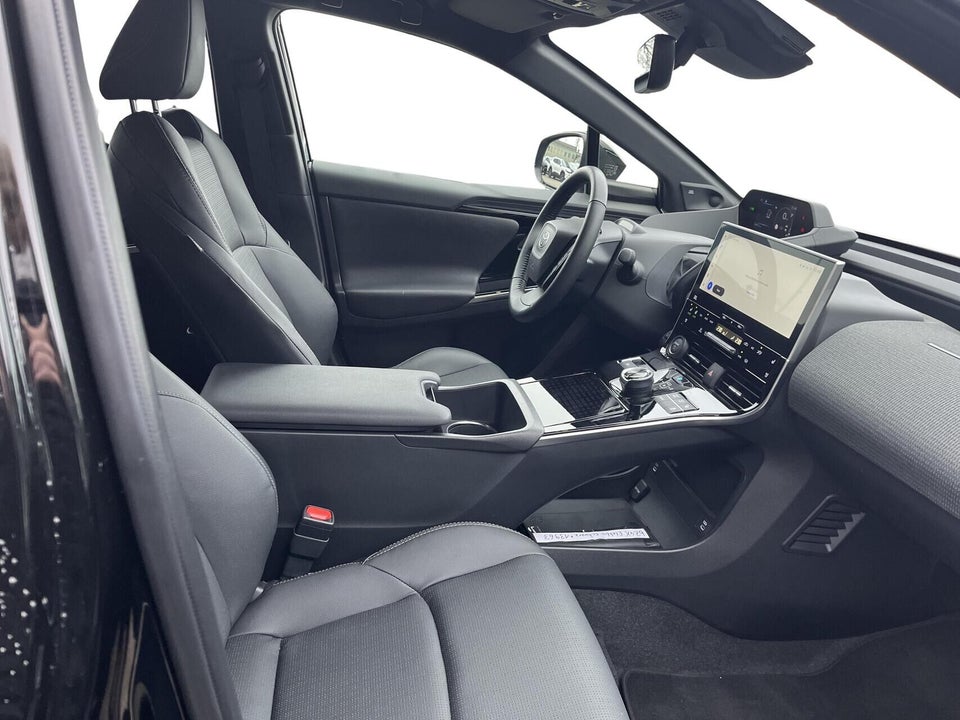 Toyota bZ4X Executive 5d