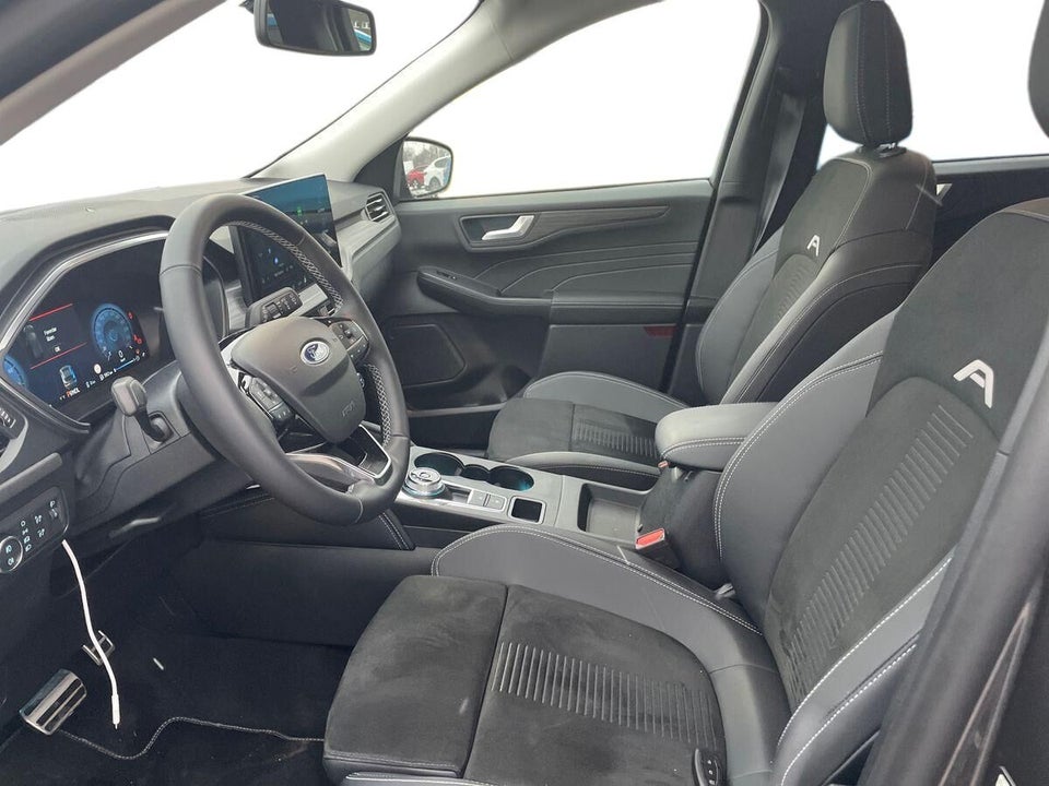 Ford Kuga 2,5 PHEV Active X CVT 5d