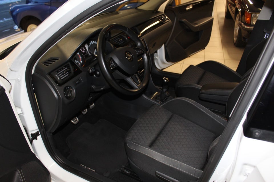 Skoda Rapid 1,0 TSi 95 Ambition Spaceback 5d