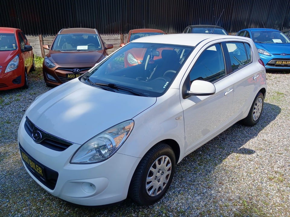 Hyundai i20 1,25 Comfort 5d