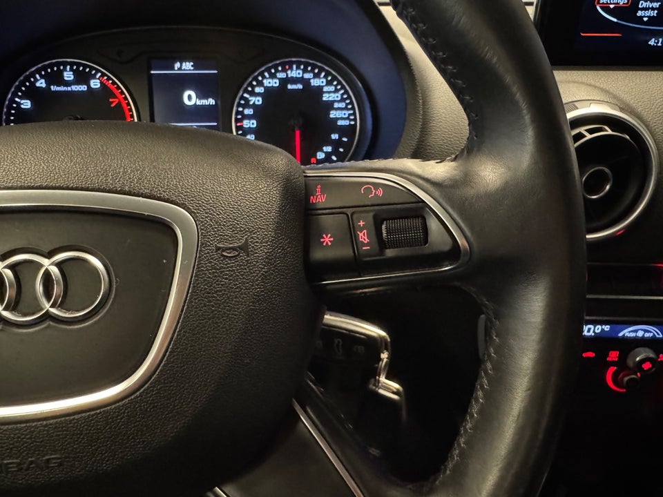 Audi A3 1,2 TFSi 110 Ambiente Sportback 5d