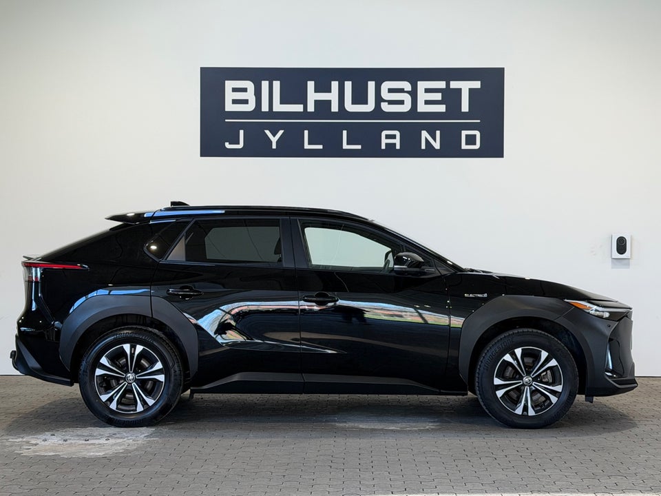 Toyota bZ4X Active 5d