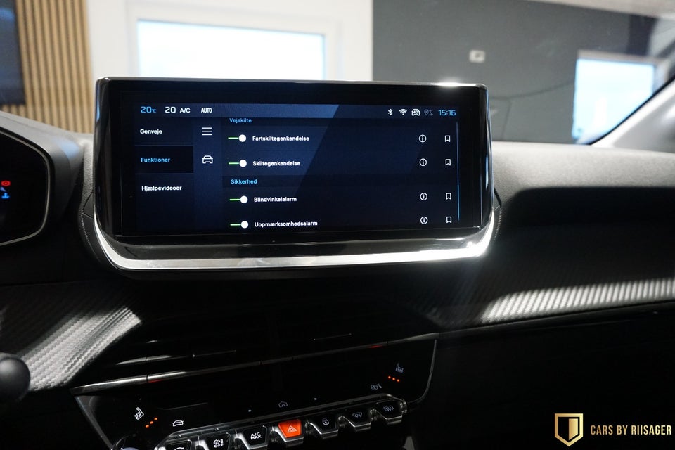 Peugeot 208 1,2 PureTech 100 Allure+ 5d