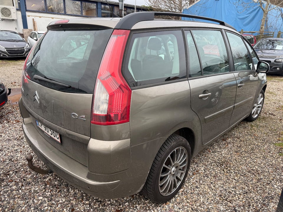 Citroën Grand C4 Picasso 1,6 VTi 120 Prestige 7prs 5d