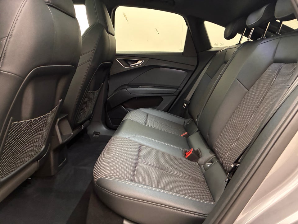 Audi Q4 e-tron 40 S-line Sportback 5d