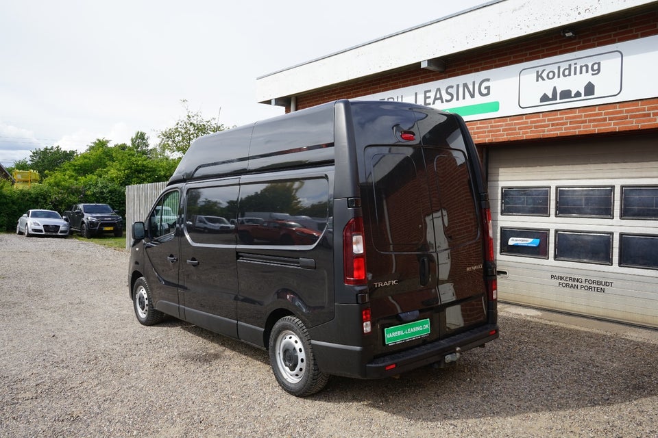 Renault Trafic T29 2,0 dCi 145 L2H2