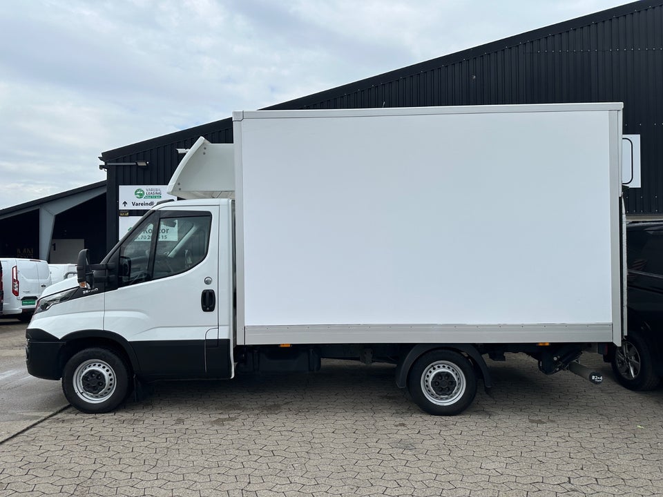Iveco Daily 2,3 35S14 10,8m³ Van