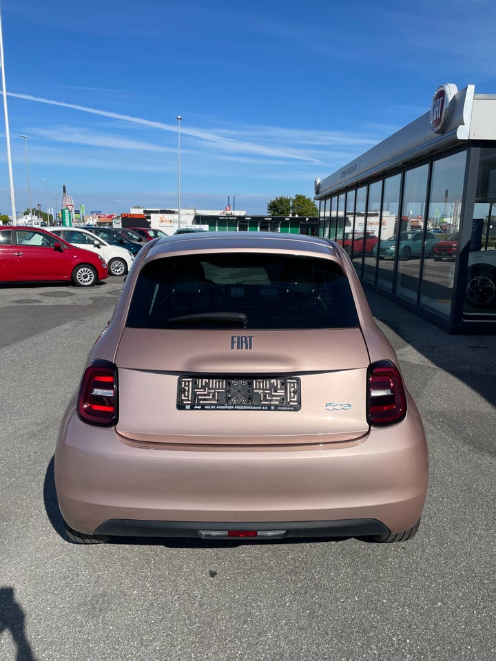 Fiat 500e 42 Icon 3+1 4d