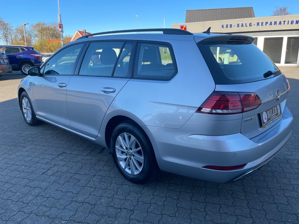 VW Golf VII 1,6 TDi 115 Comfortline Variant 5d