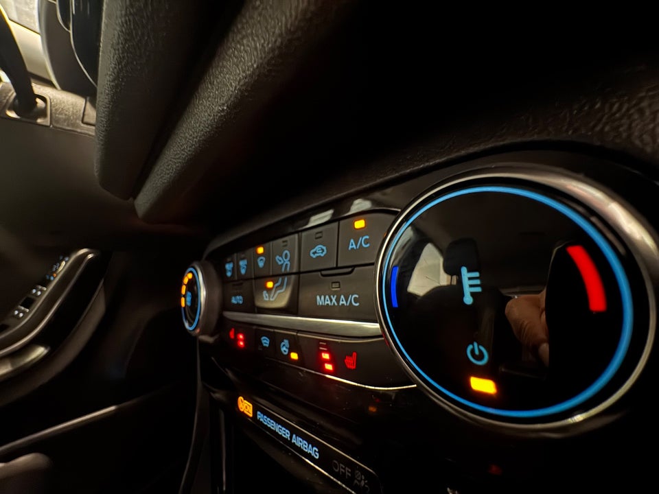 Ford Puma 1,0 EcoBoost mHEV Titanium DCT 5d