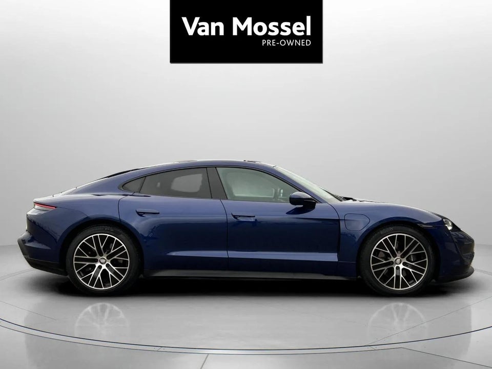 Porsche Taycan 4d