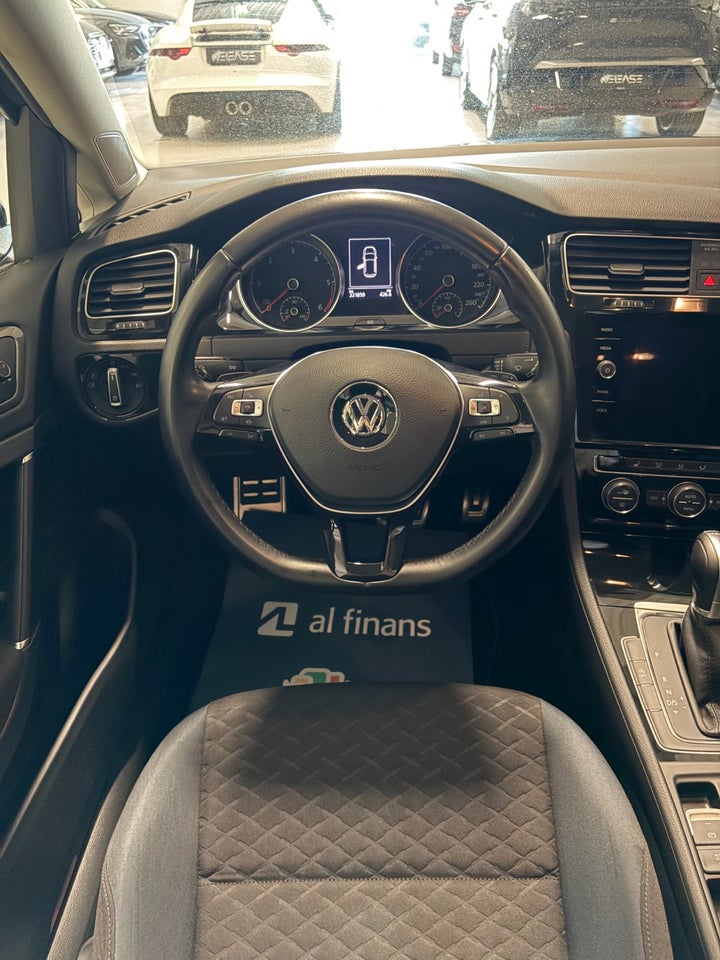 VW Golf VII 1,6 TDi 115 IQ.Drive DSG 5d