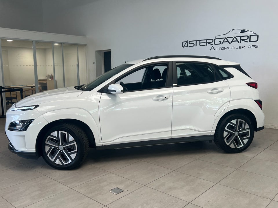 Hyundai Kona 39 EV Essential 5d