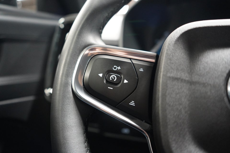 Volvo XC40 P6 ReCharge Core 5d