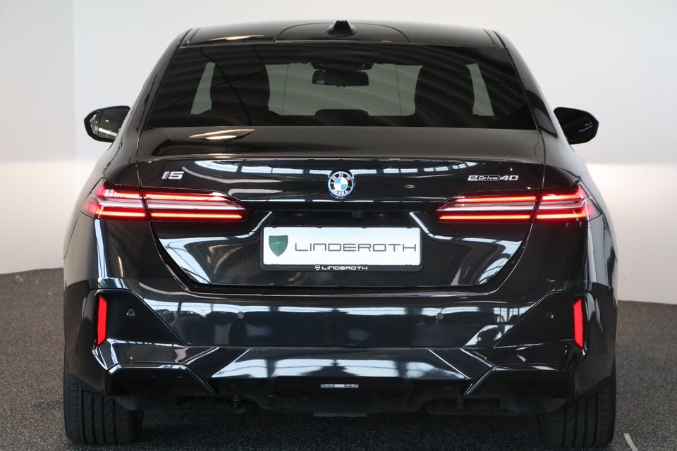 BMW i5 eDrive40 M-Sport 4d
