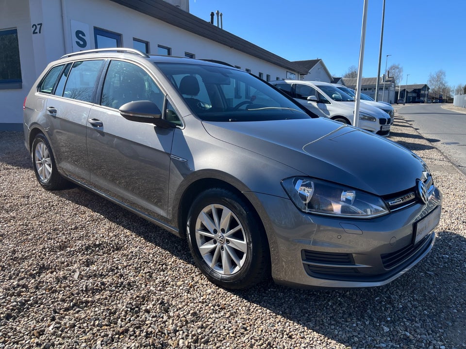 VW Golf VII 1,6 TDi 110 BlueMotion Variant 5d