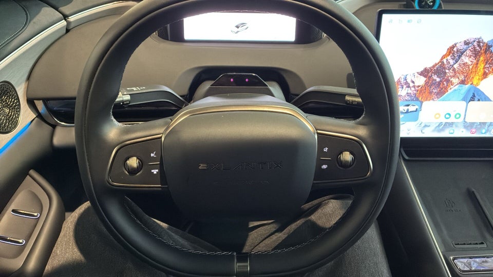 Exlantix ES 77 Ultimate AWD 5d