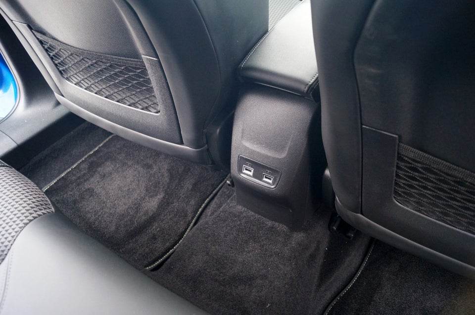 Peugeot e-2008 50 GT Line 5d