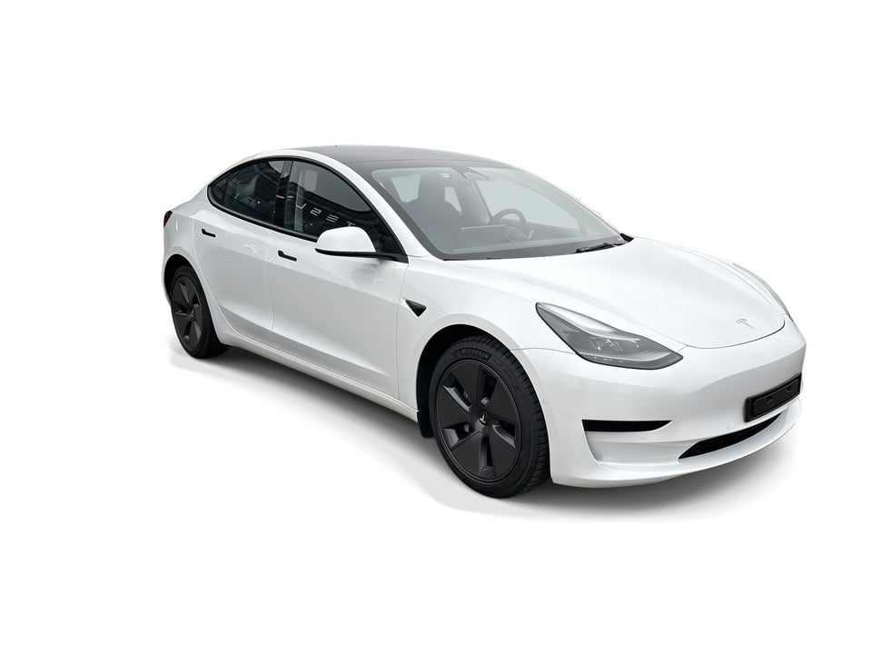Tesla Model 3 Standard Range+ RWD 4d