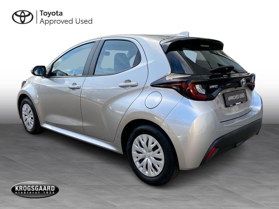 Toyota Yaris 1,5 Hybrid Essential e-CVT 5d
