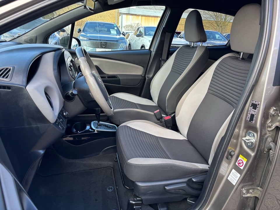 Toyota Yaris 1,5 Hybrid Delight e-CVT 5d