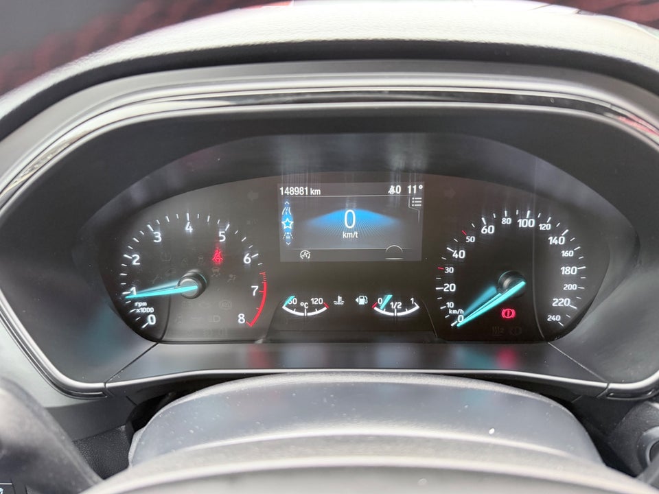 Ford Focus 1,0 EcoBoost mHEV ST-Line 5d