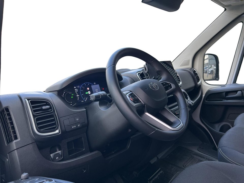 Toyota ProAce Max 110 Comfort Master Kassevogn L3H2