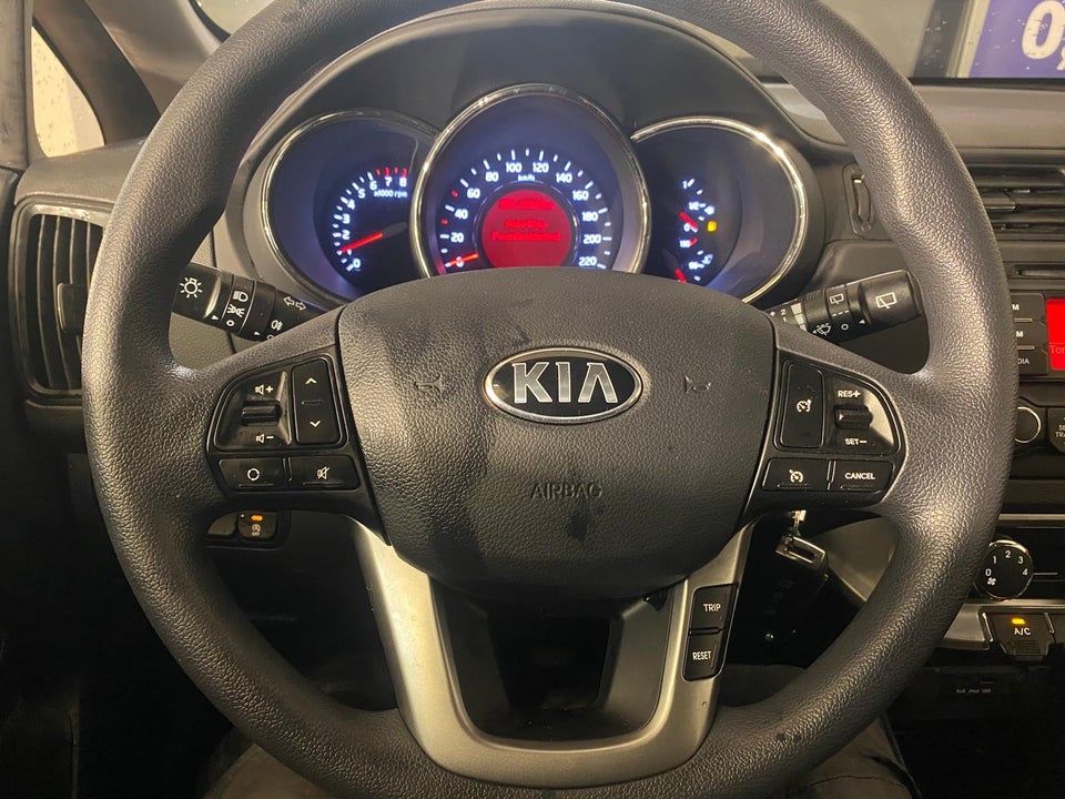 Kia Rio 1,2 CVVT Style+ 5d
