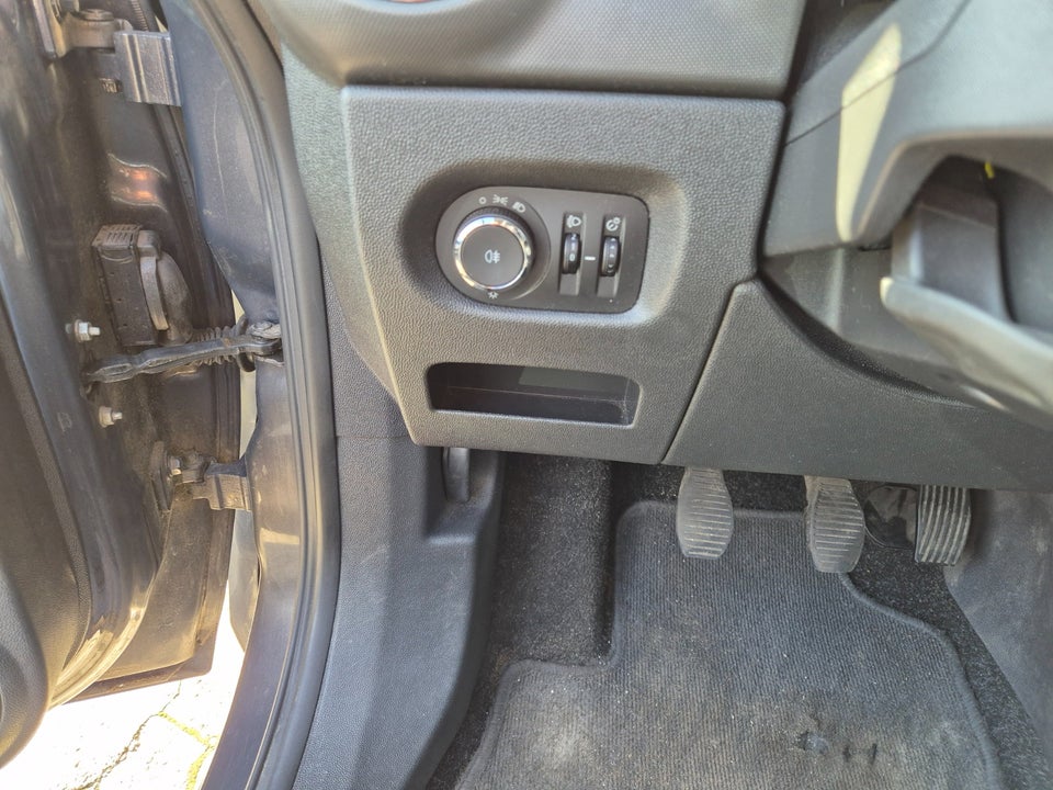 Opel Corsa 1,0 12V Enjoy 5d