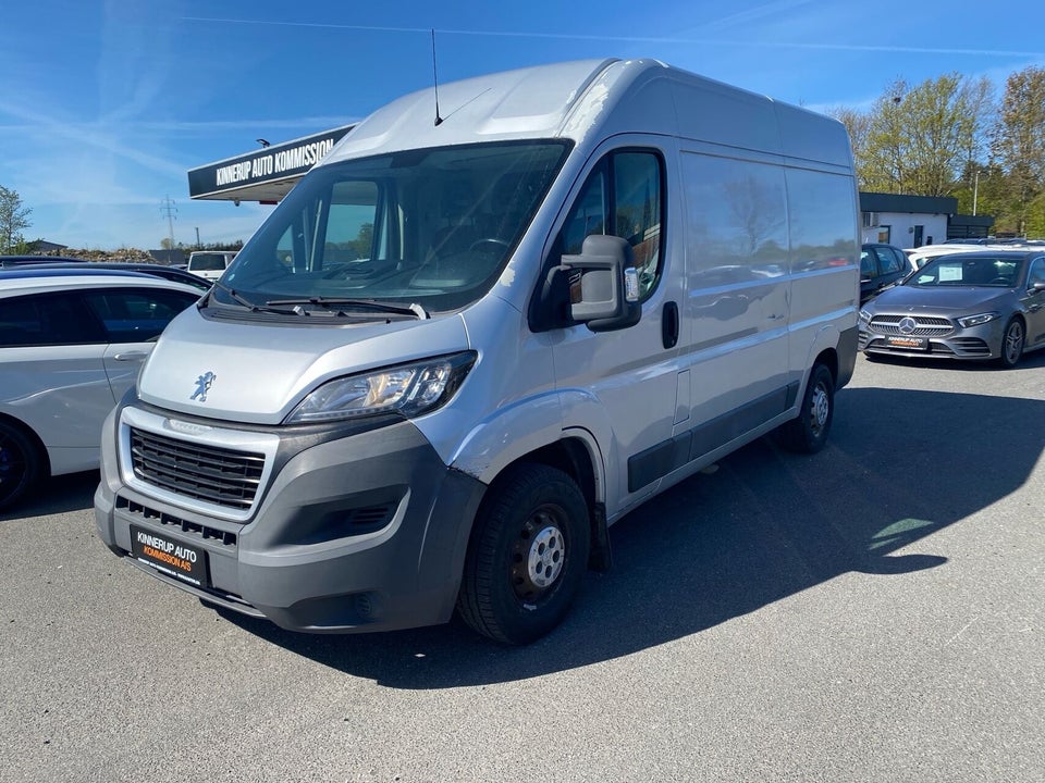 Peugeot Boxer 335 2,2 HDi 130 Kassevogn L2H2