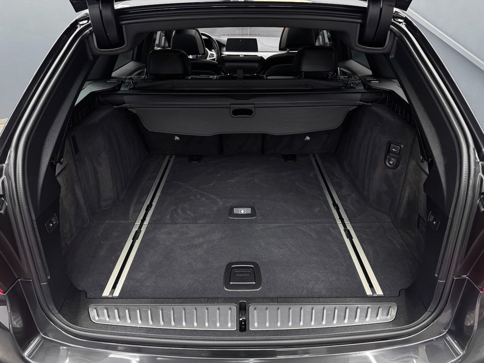 BMW 530d 3,0 Touring M-Sport xDrive aut. 5d