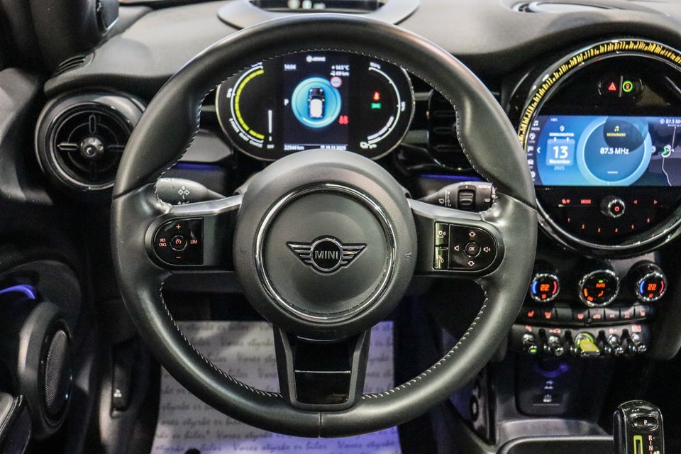 MINI Cooper SE Maximise 3d