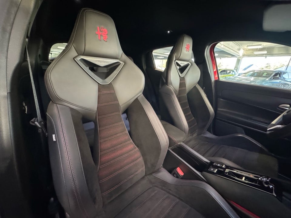 Alfa Romeo Junior Elettrica Speciale 5d