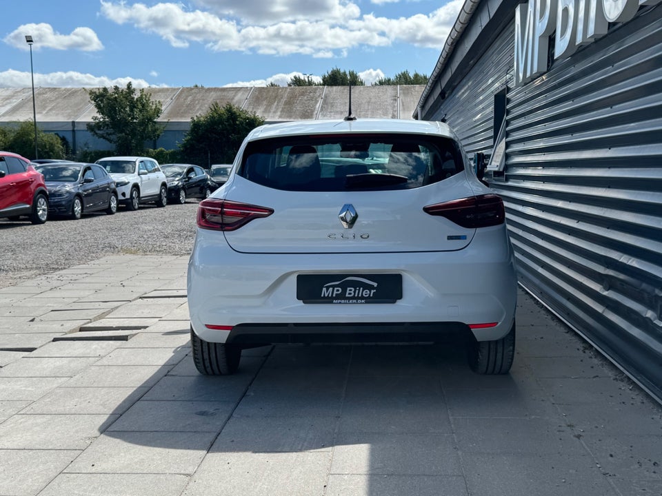 Renault Clio V 1,6 E-Tech Zen 5d