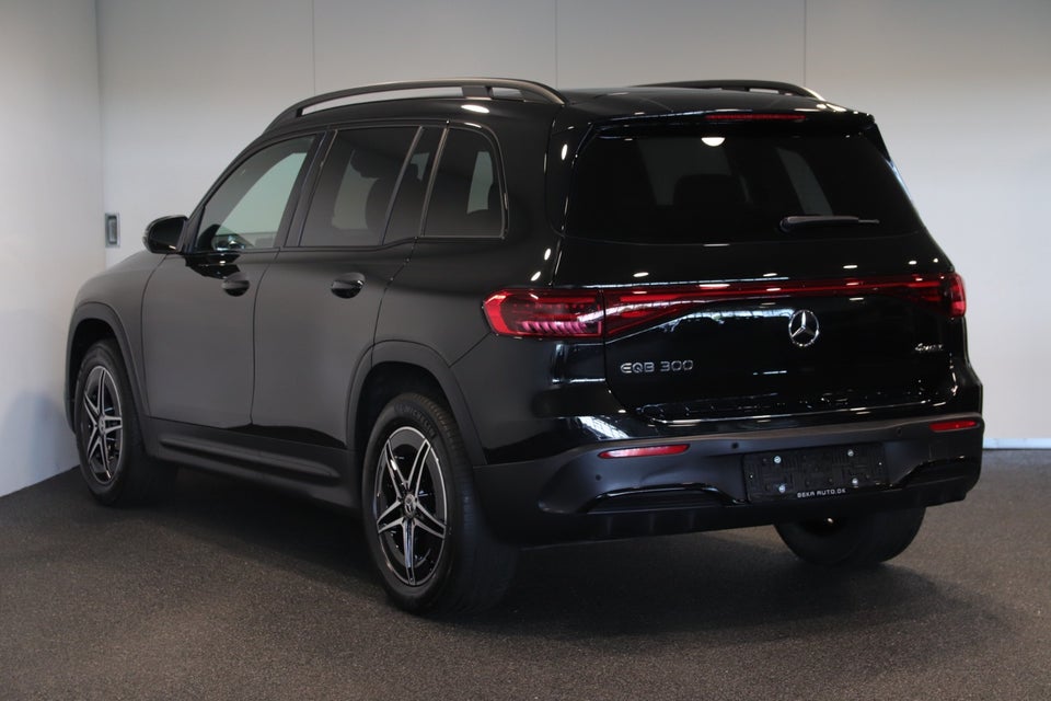 Mercedes EQB300 AMG Line 4Matic 7prs 5d
